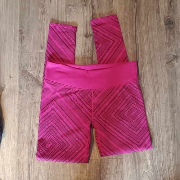 Fabletics Pants - Fabletics Mila legging size small
